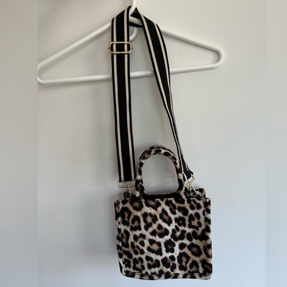 Leopard canvas small tote - Picture 2 of 5